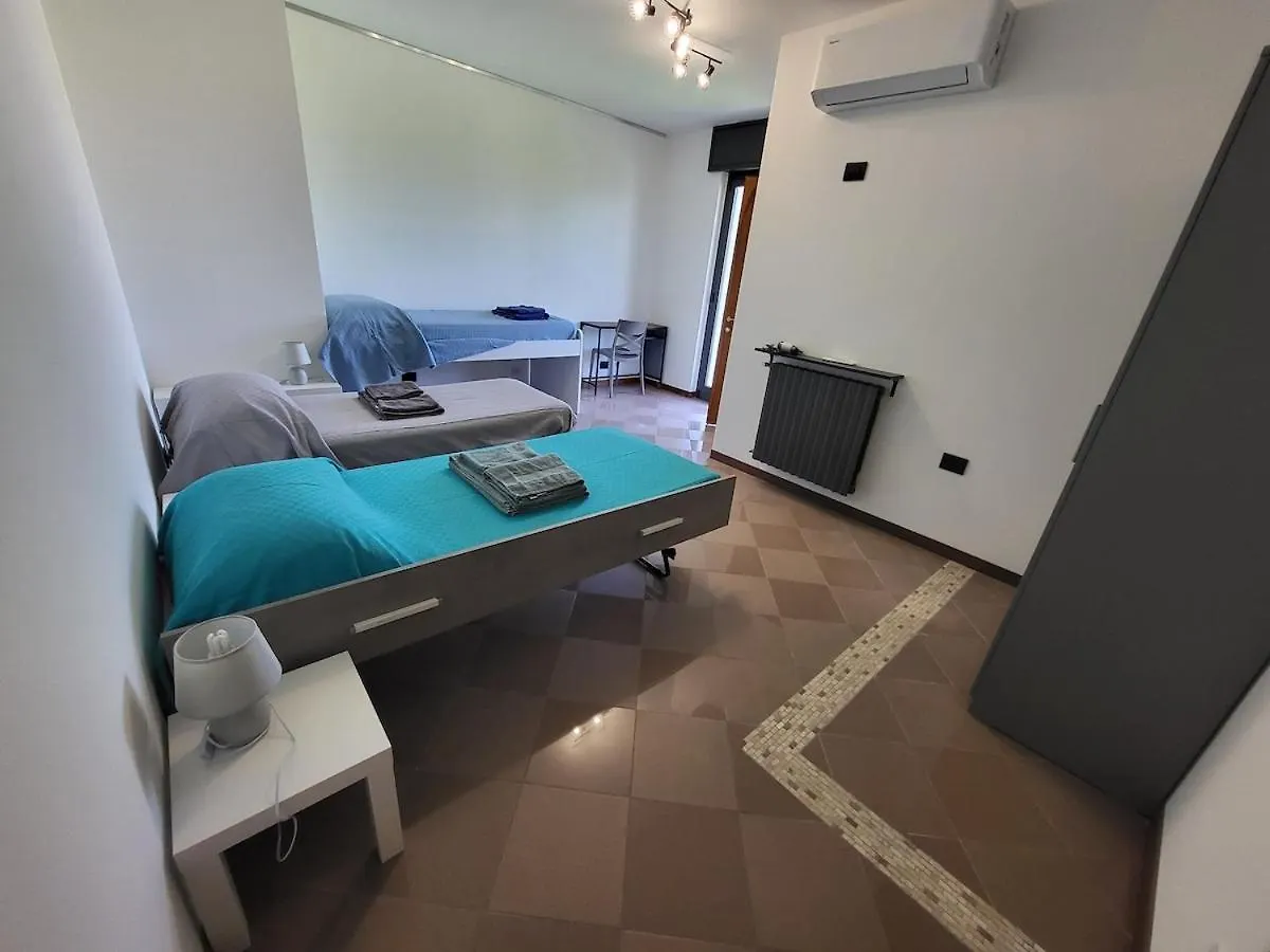Guest house Villa Ghiaia Locazione Turistica Castel d'Azzano Italy