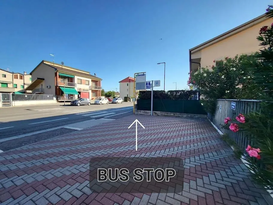 Guest house Villa Ghiaia Locazione Turistica Castel d'Azzano Italy