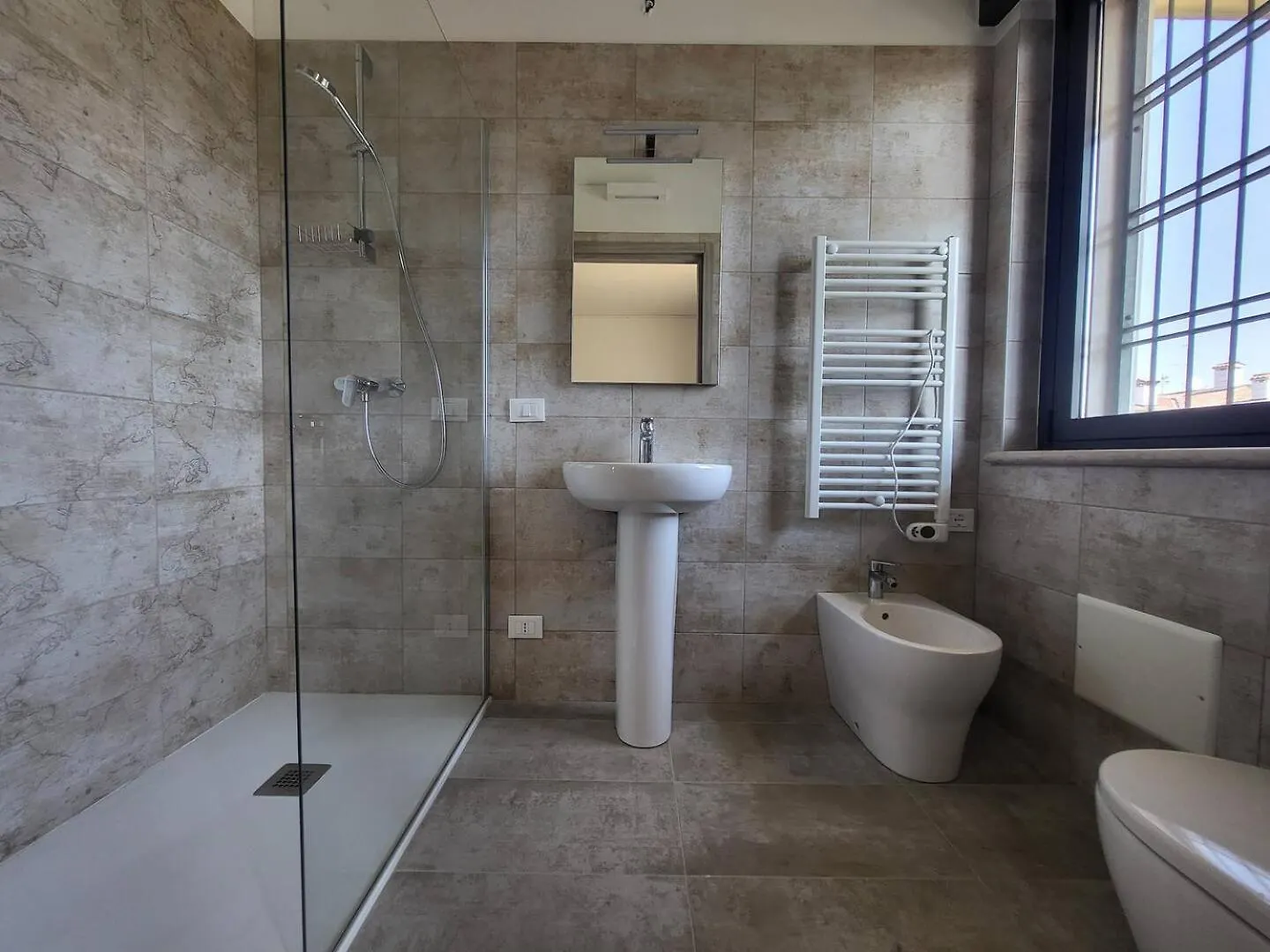 Villa Ghiaia Locazione Turistica Castel d'Azzano Italy