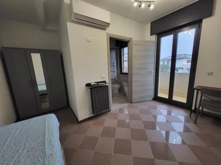 Guest house Villa Ghiaia Locazione Turistica Castel d'Azzano Italy